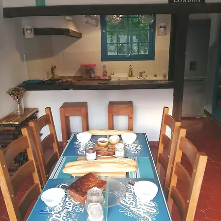 Pensión Les D'hotes Du Moulin 4*